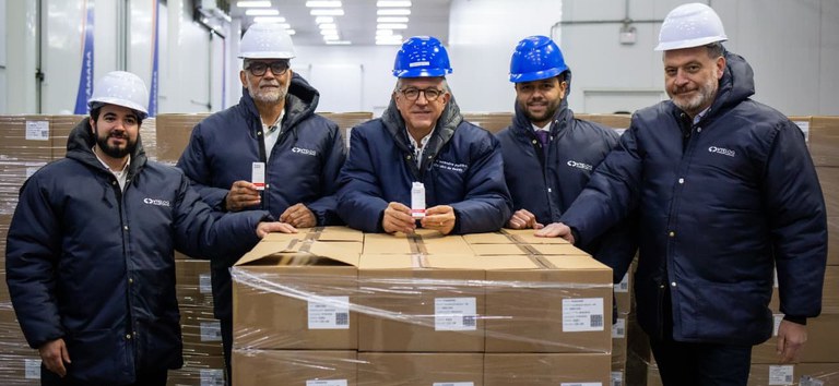 Ministro da Saúde Recebe 2,1 Milhões de Unidades de Insulina Nacionalizada Imagem do artigo