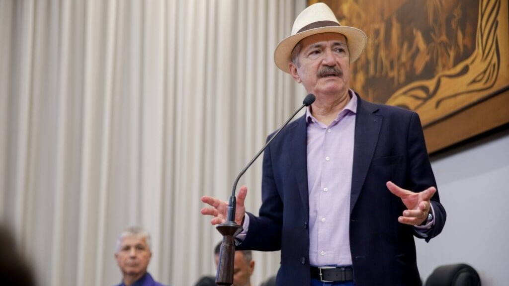 Aldo Rebelo Aceita Candidatura à Presidência pelo DC e Apresenta Propostas Inovadoras Aldo Rebelo Aceita Candidatura à Presidência pelo DC e Apresenta Propostas Inovadoras