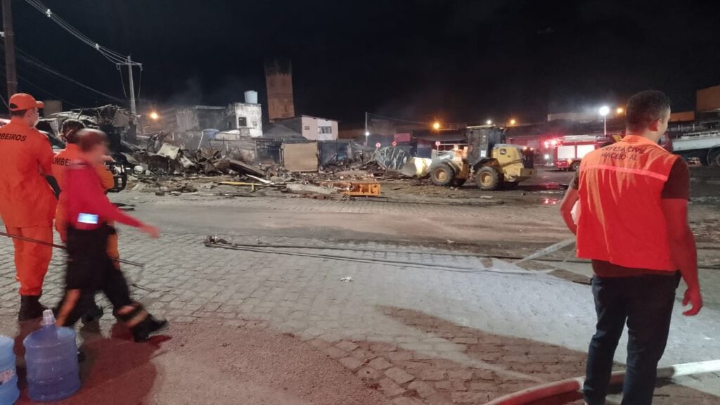 Incêndio Devasta Mercado da Produção em Maceió; Veja o Vídeo do Incidente