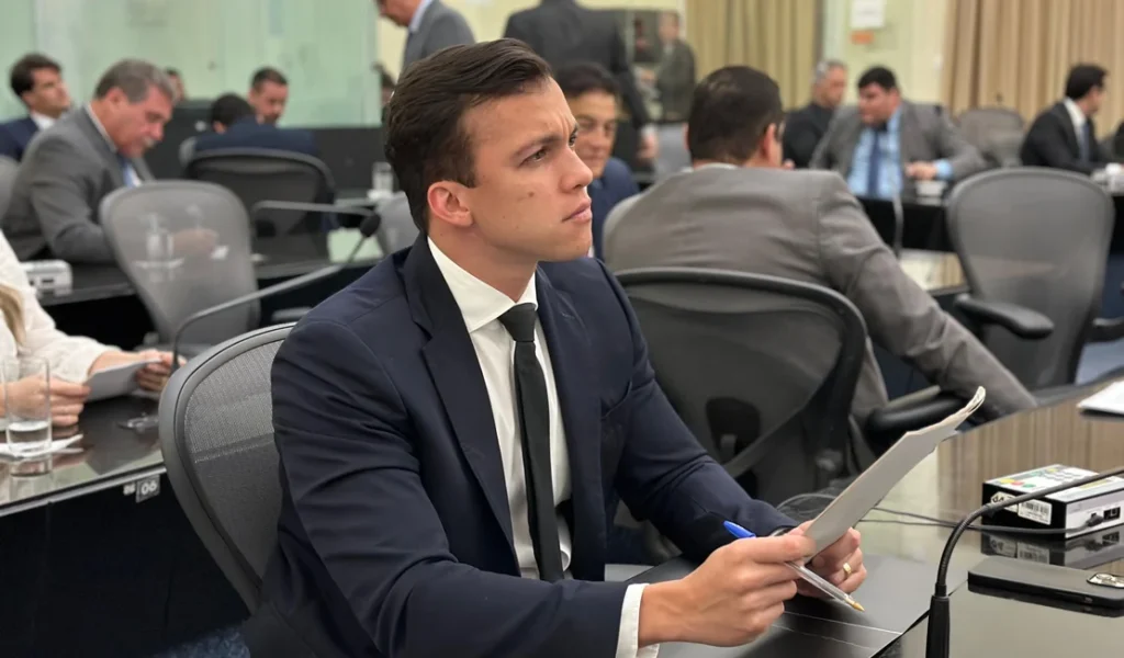 Ranking do Instagram: Políticos de Alagoas Perdem Influência, Mas Leonan Pinheiro Persiste na Lidera