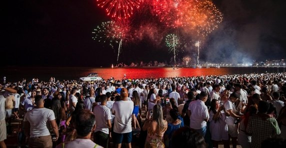 Réveillon em Maceió: Shows Imperdíveis na Orla e em Benedito Bentes Réveillon em Maceió: Shows Imperdíveis na Orla e em Benedito Bentes