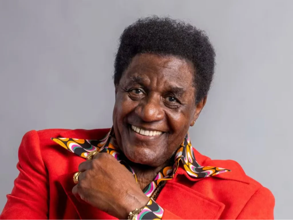 Tony Tornado Recebe Medalha Tiradentes da ALERJ: Um Reconhecimento à Cultura Brasileira