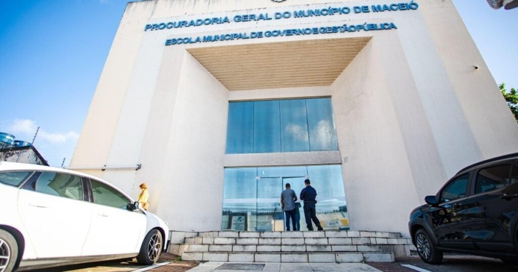 Transparência Jurídica na Gestão de Maceió: O Compromisso da PGM