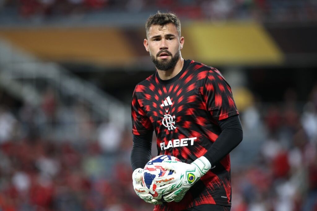Cruzeiro Anuncia Chegada do Goleiro Matheus Cunha, Ex-Flamengo Cruzeiro Anuncia Chegada do Goleiro Matheus Cunha, Ex-Flamengo