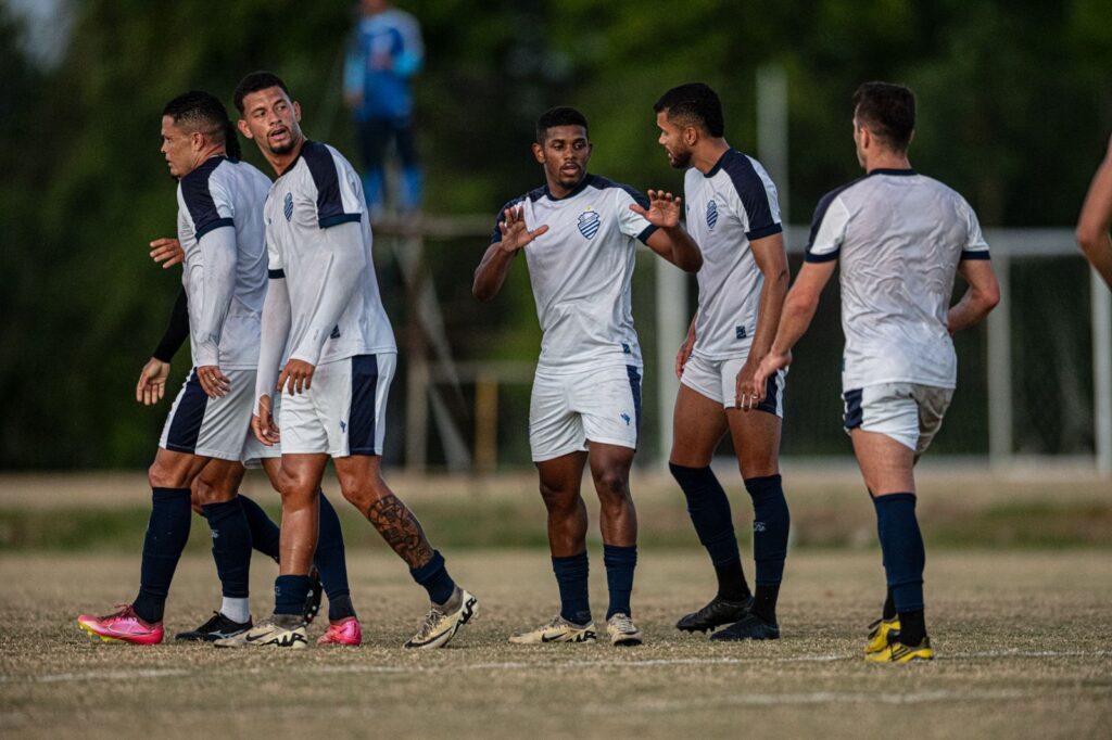 CSA Se Prepara para Amistoso contra o Confiança: Conheça os Jogadores Relacionados