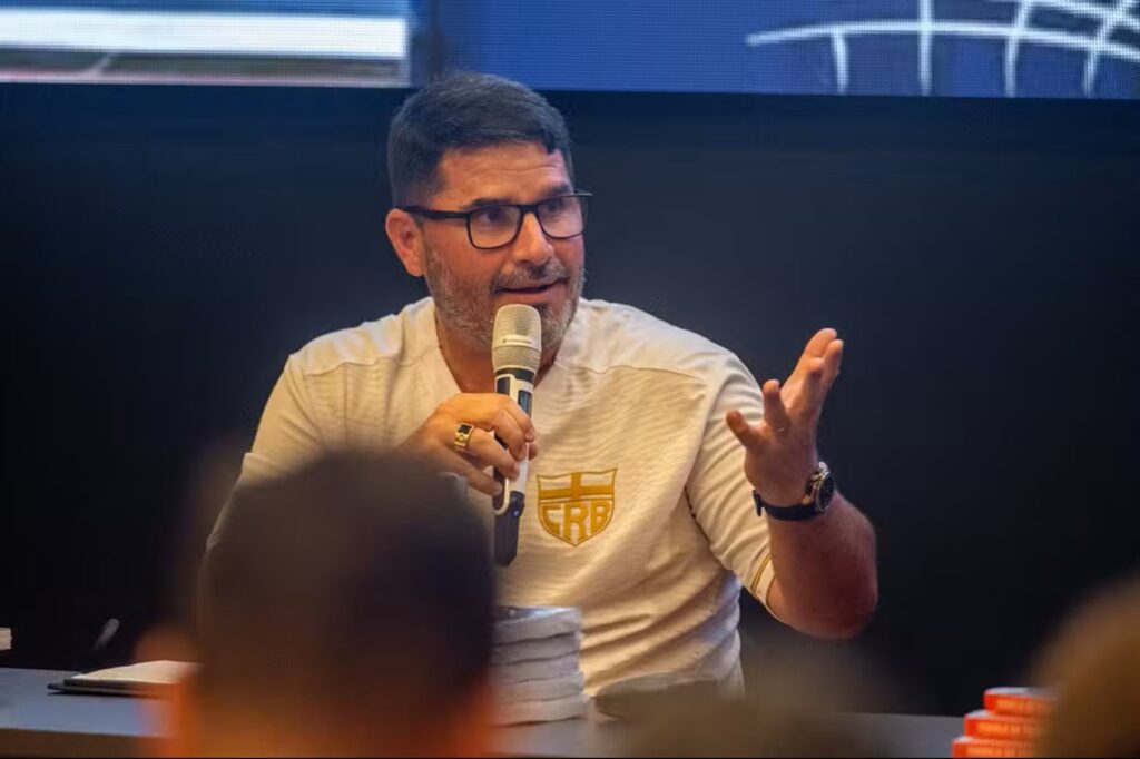 Eduardo Barroca Comenta o Desafio de Treinar Jogadores: A Importância da Equipe