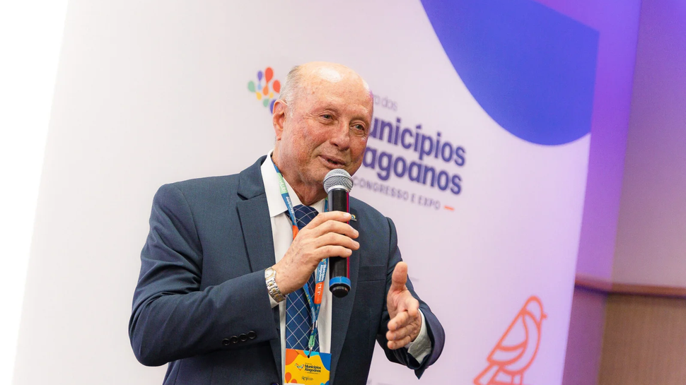 Fortalecimento da Transparência: União entre Municípios e Órgãos de Controle em Alagoas Fortalecimento da Transparência: União entre Municípios e Órgãos de Controle em Alagoas