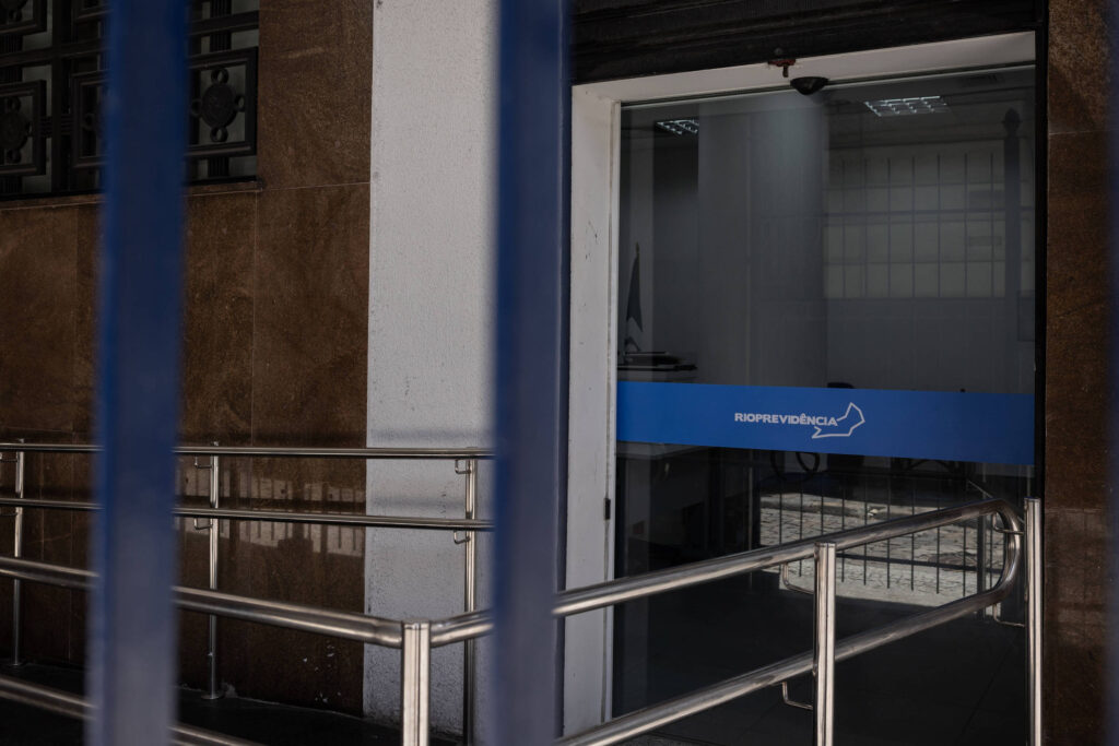 Ministério Público Investiga Aplicações em Fundos de Previdência no Banco Master