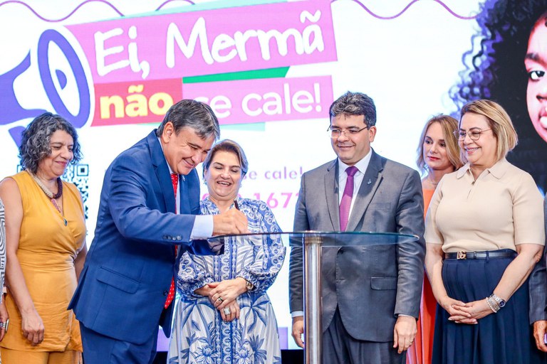 Pacote do Governo Fortalece Política de Gênero no Piauí Pacote do Governo Fortalece Política de Gênero no Piauí