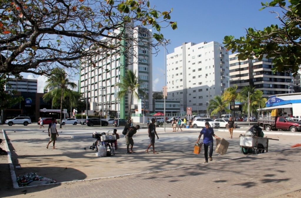 Redução de Estacionamento na Orla de Maceió: Segurança e Mobilidade para Todos
