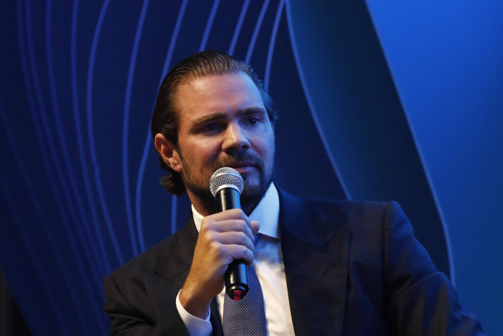 Vorcaro Afirma à PF Que Não Usou Influência Política em Seus Negócios, Apesar de Laços com Centrão e