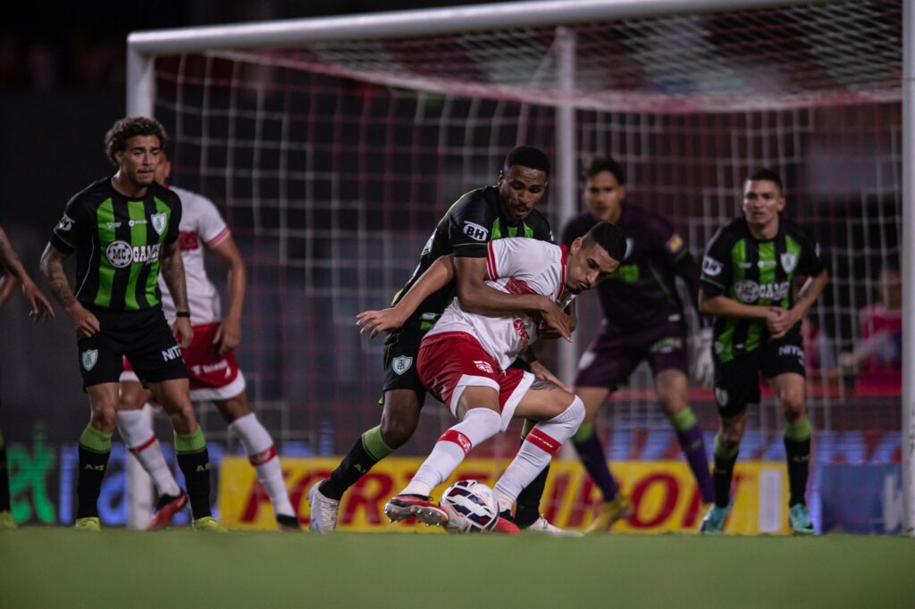 William Pottker Está Próximo de Trocar o CRB pelo Cuiabá: Mudanças à Vista