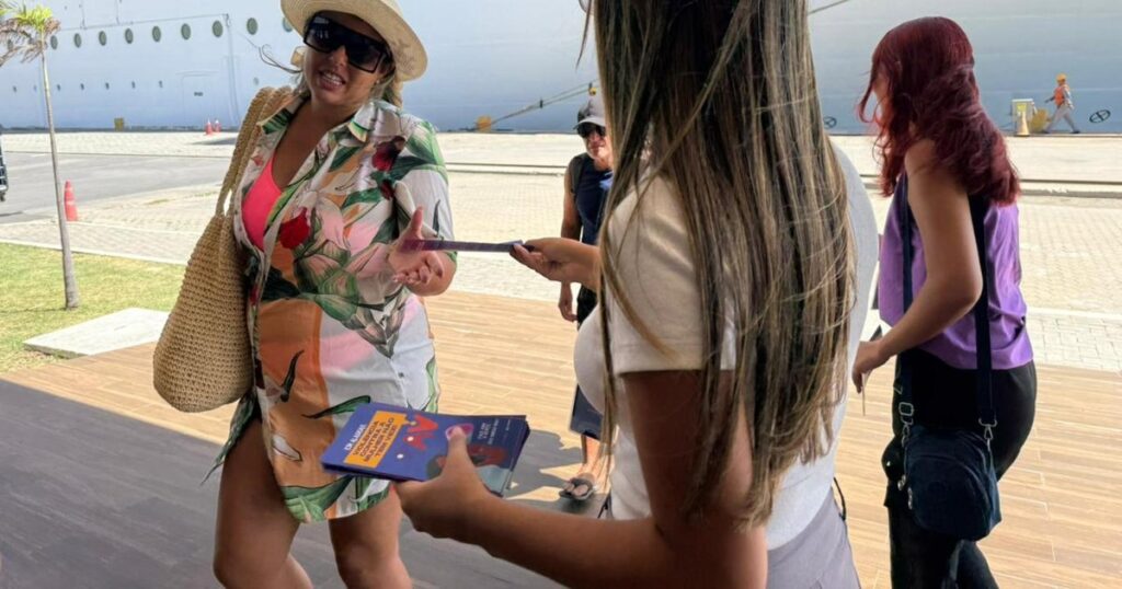 Campanha 'Violência Não é a Nossa Praia' Mobiliza Turistas em Maceió