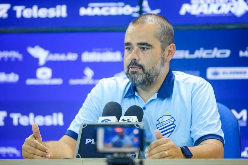 Carlos Bonatelli Detalha Prioridades de Contratação no CSA para 2026