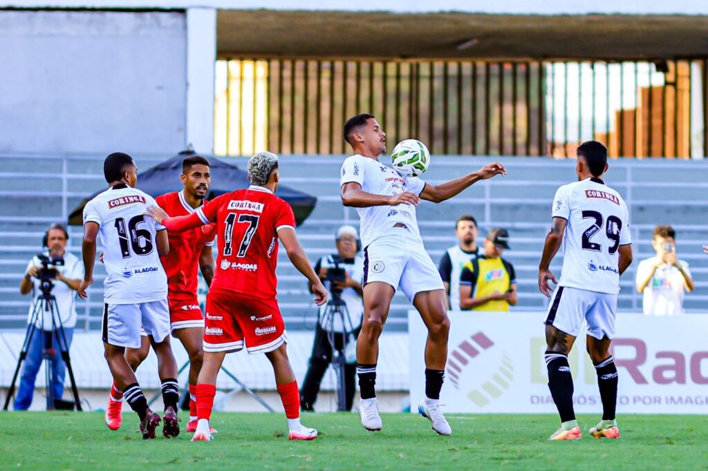 CRB e ASA se enfrentam pela final do Campeonato Alagoano: expectativa alta no Galo e no Fantasma CRB e ASA se enfrentam pela final do Campeonato Alagoano: expectativa alta no Galo e no Fantasma