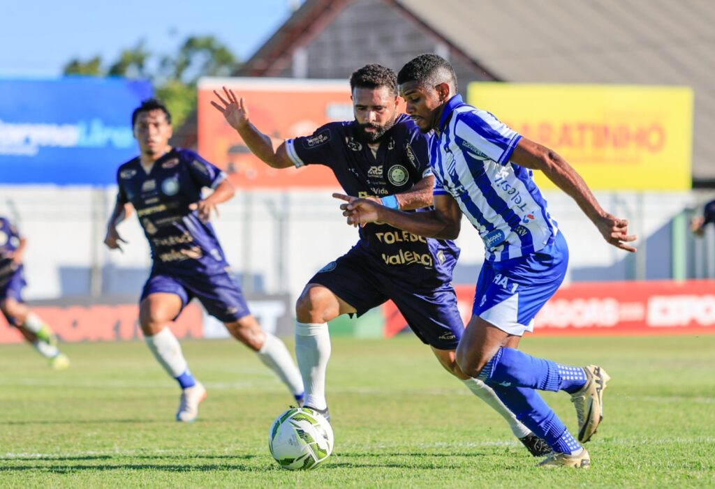 CSA Busca Liderança no Alagoano em Confronto Decisivo Contra o Cruzeiro