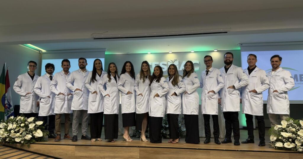 HGE Forma 15 Novos Médicos Especialistas e Reitera Compromisso com a Saúde Pública em Alagoas