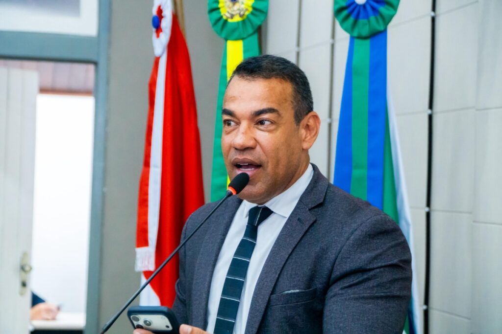 Ingerência Política no Hemoal? Vereador Questiona em Sessão na Câmara de Maceió Ingerência Política no Hemoal? Vereador Questiona em Sessão na Câmara de Maceió