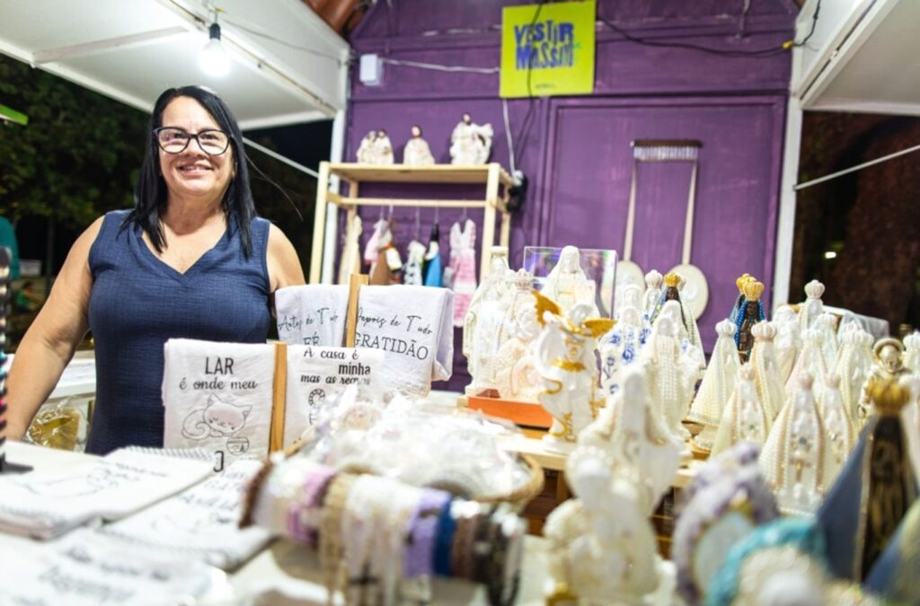 Mais de 100 Artesãs do Programa Economia Solidária em Ação até Domingo