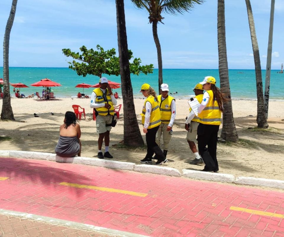 Ronda no Bairro Resgata Mulher Desaparecida na Orla de Maceió Ronda no Bairro Resgata Mulher Desaparecida na Orla de Maceió