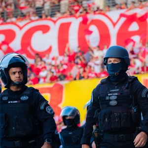 Segurança Reforçada: 200 PMs Garantirão Ordem no Clássico das Multidões Segurança Reforçada: 200 PMs Garantirão Ordem no Clássico das Multidões