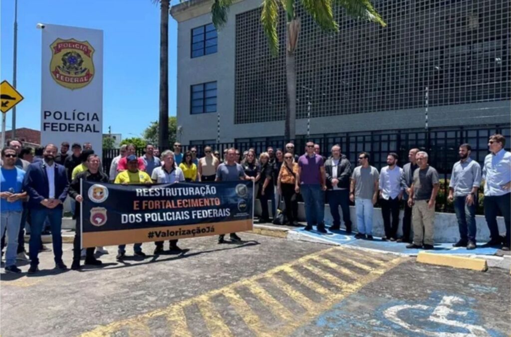 Servidores da PF fazem protesto em Maceió nesta terça-feira (24) por fundo anticrime