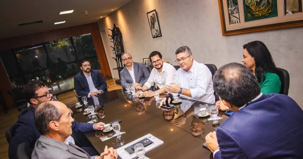 Visita do Diretor-Presidente da Embrapii ao Edge/Ufal: Um Marco na Inovação Tecnológica Visita do Diretor-Presidente da Embrapii ao Edge/Ufal: Um Marco na Inovação Tecnológica