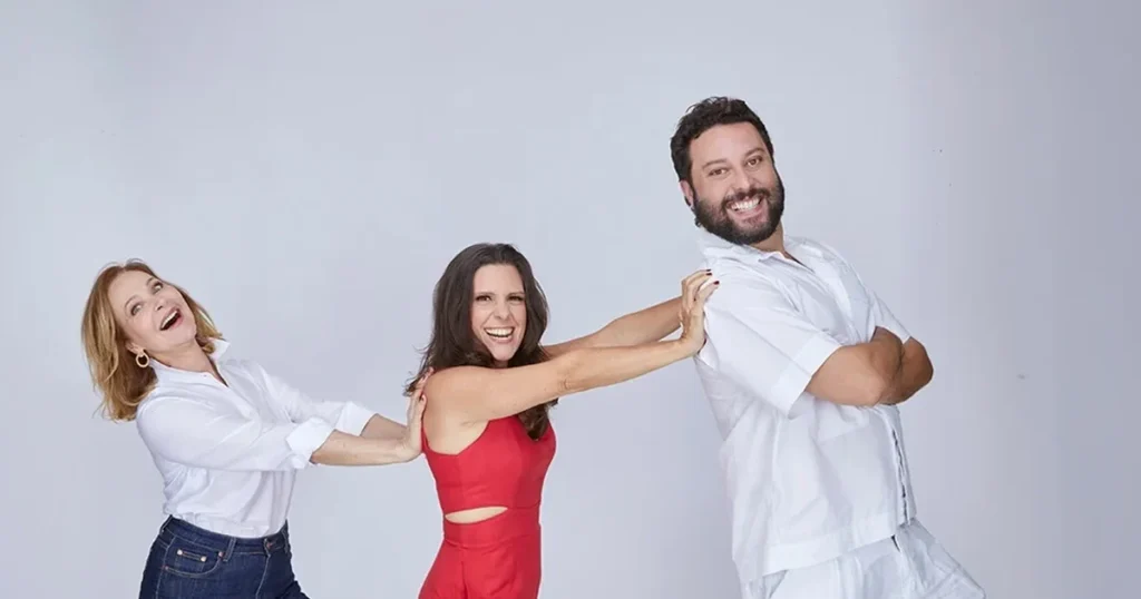 A Comédia 'Simples Assim' com Alexandra Richter e Elenco Chega a Maceió para Temporada Imperdível