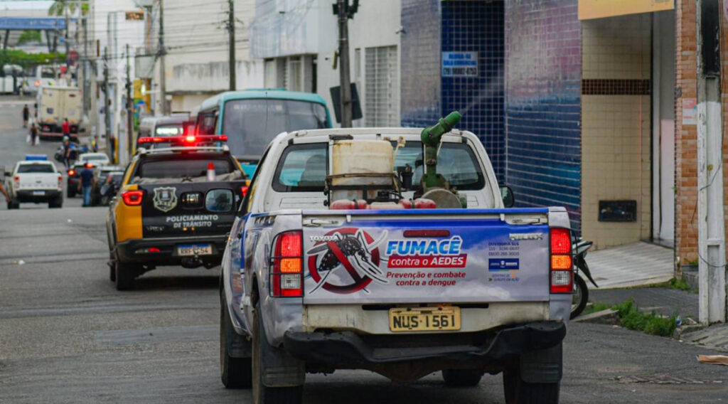 Ação da SES em Itabaiana Combate ao Aedes Aegypti com Fumacê Ação da SES em Itabaiana Combate ao Aedes Aegypti com Fumacê