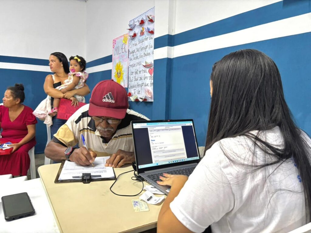 Alagoas Oferece Quase 2 Mil Vagas de Emprego Esta Semana; Confira As Oportunidades Alagoas Oferece Quase 2 Mil Vagas de Emprego Esta Semana; Confira As Oportunidades