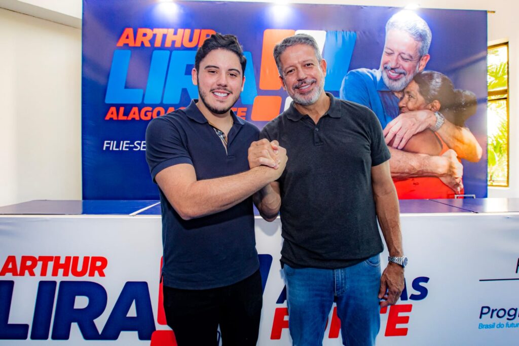 Arthur Lira e o Compromisso com uma Alagoas Forte: Emoção e Pacto no Lançamento ao Senado