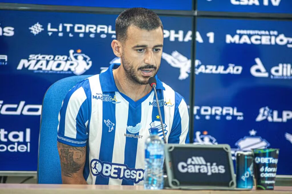 Bonatelli Atualiza Situação de Camacho: Retorno aos Treinos é Esperado Bonatelli Atualiza Situação de Camacho: Retorno aos Treinos é Esperado