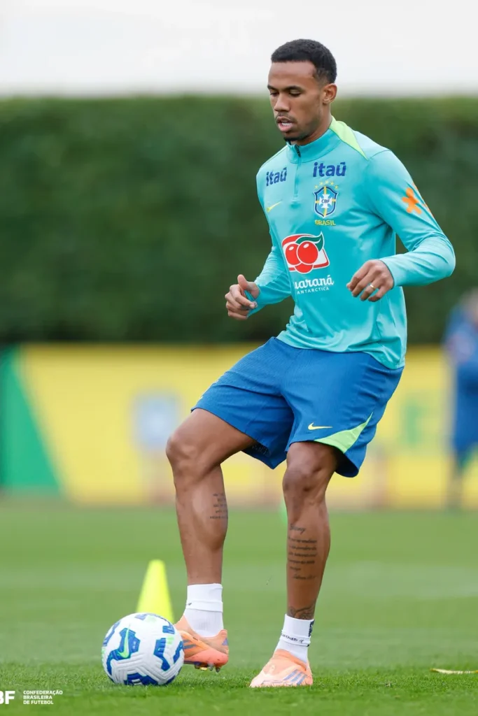 Cortes na Seleção: Gabriel Magalhães e Alex Sandro Fora dos Jogos Amistosos