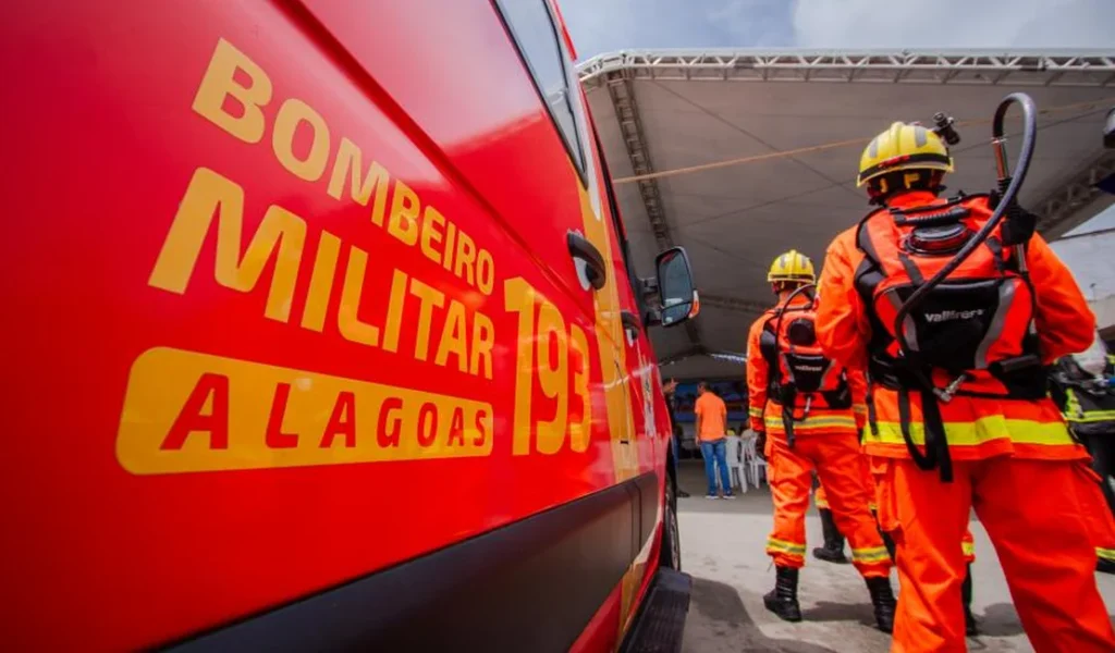 Incêndio Devastador Destrói Cozinha de Restaurante em Maceió Incêndio Devastador Destrói Cozinha de Restaurante em Maceió