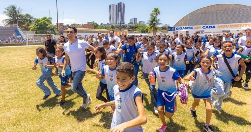 Maceió: Avanços no Esporte e Críticas ao Governo do Estado