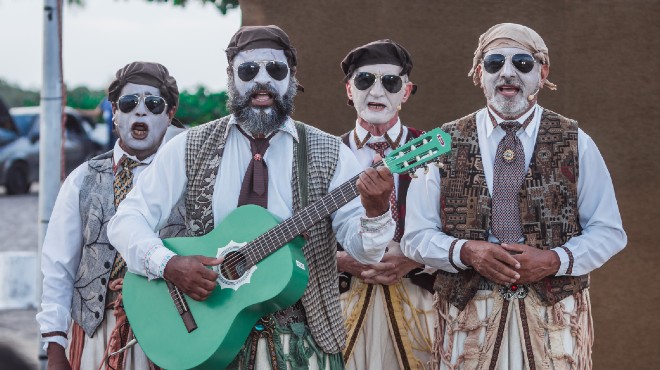 Pesquisador Alagoano Lança Obra sobre Grupos de Teatro de Rua do Nordeste Pesquisador Alagoano Lança Obra sobre Grupos de Teatro de Rua do Nordeste