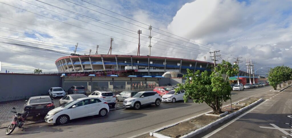 Torcedor do CRB sofre traumatismo craniano após atropelamento por viatura da PM em Maceió Torcedor do CRB sofre traumatismo craniano após atropelamento por viatura da PM em Maceió