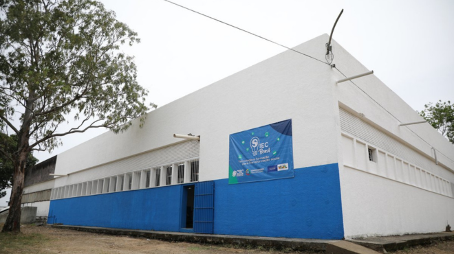 Ufal Lança o Primeiro Centro de Recondicionamento de Computadores de Alagoas Ufal Lança o Primeiro Centro de Recondicionamento de Computadores de Alagoas