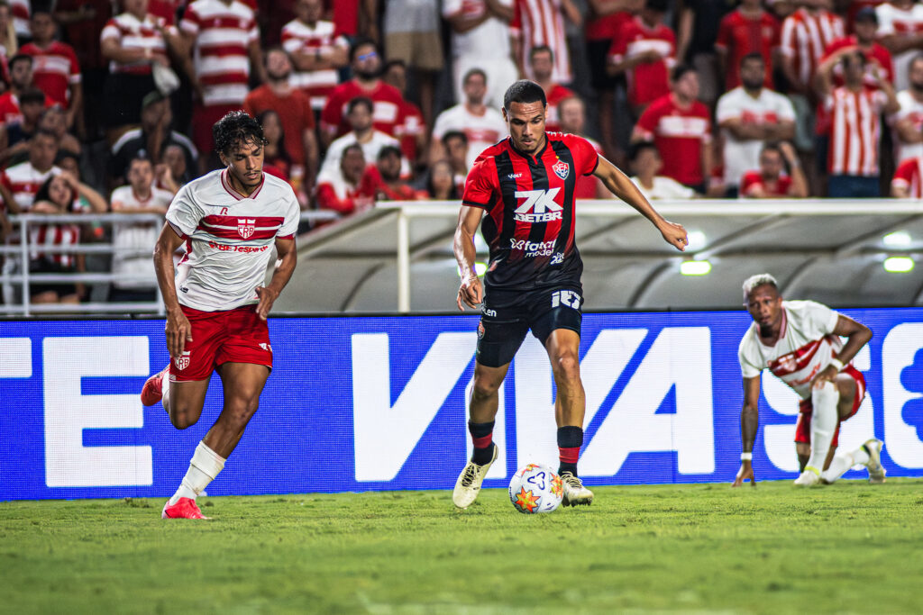 Vitória Enfrenta Desafio Contra o CRB em Alagoas: Veja o Histórico de Confrontos