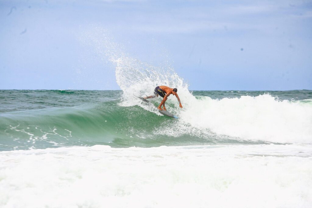 Alagoas Lança o 1º Campeonato de Surf na Praia do Francês e Incentiva o Turismo Alagoas Lança o 1º Campeonato de Surf na Praia do Francês e Incentiva o Turismo