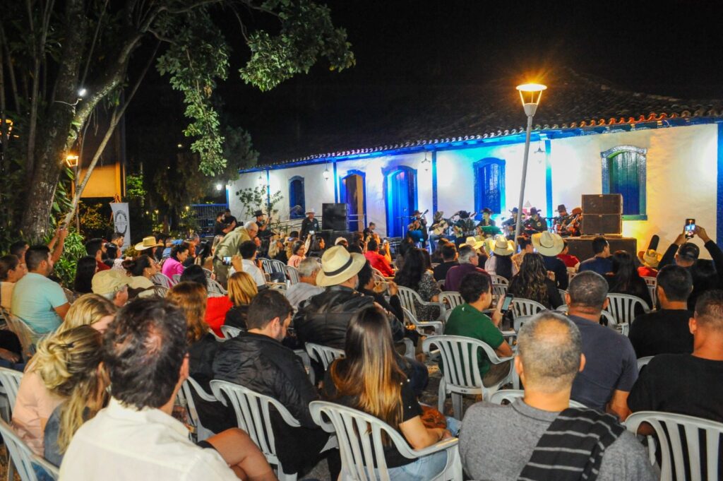 Betim Abre Edital para Seleção de Pontão de Cultura e Fortalecimento da Rede Cultural Betim Abre Edital para Seleção de Pontão de Cultura e Fortalecimento da Rede Cultural