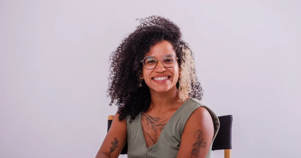 Cia do Chapéu Lança Oficina de Tecido Acrobático para Mulheres Negras em Maceió