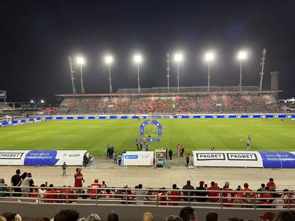 CRB e Athletic se enfrentam hoje no Rei Pelé pela 4ª rodada da Série B: Expectativas em Alta