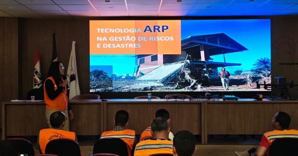 Curso de Mapeamento de Áreas de Risco: Inovação na Defesa Civil de Alagoas