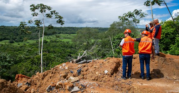 Defesa Civil de Maceió Realiza Monitoramento de Voçoroca em Rio Largo: Ações Para Garantir Segurança Defesa Civil de Maceió Realiza Monitoramento de Voçoroca em Rio Largo: Ações Para Garantir Segurança