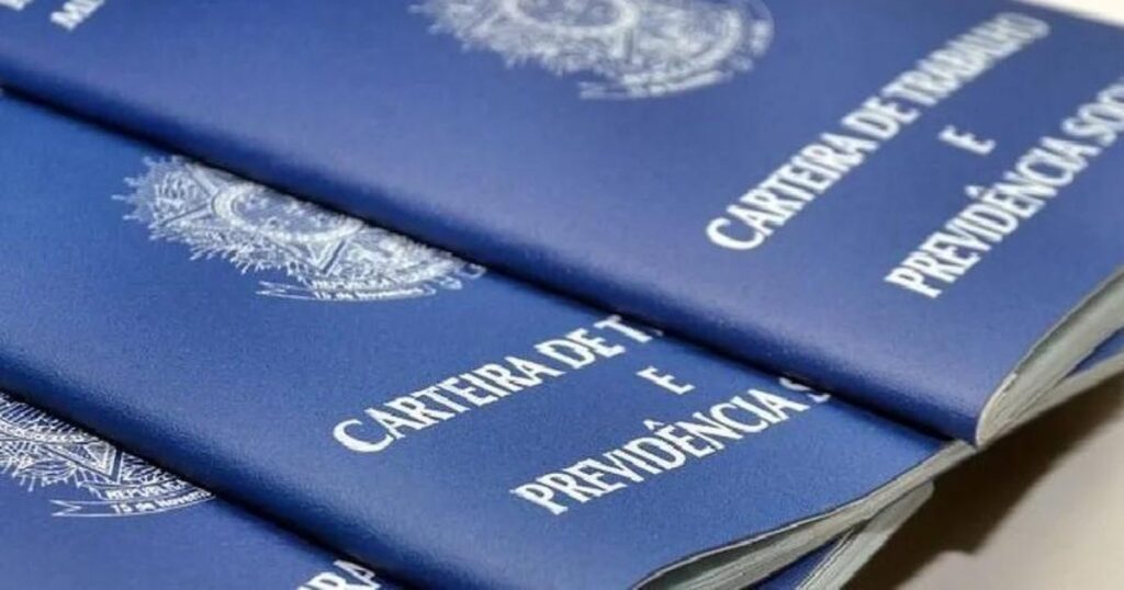 Empregos em Maceió: Geração de 299 Vagas Contrasta com Perda de 3 Mil em Alagoas