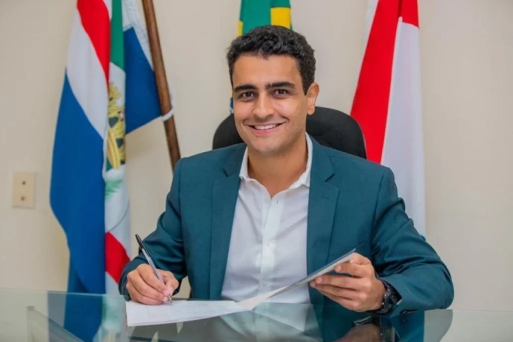 JHC Troca de Partido e Se Filia ao PSDB em Busca de Conquistas Políticas JHC Troca de Partido e Se Filia ao PSDB em Busca de Conquistas Políticas