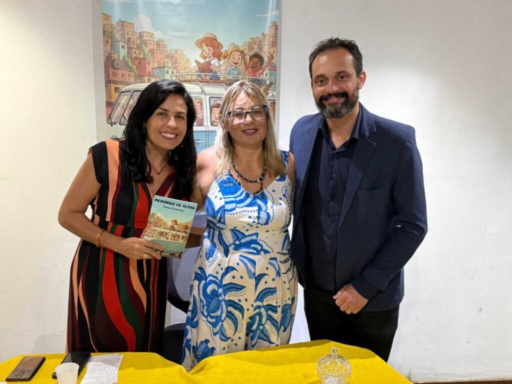 Lançamento de Livro na Casa da Cultura: Celebrando Talentos Literários em São Pedro da Aldeia