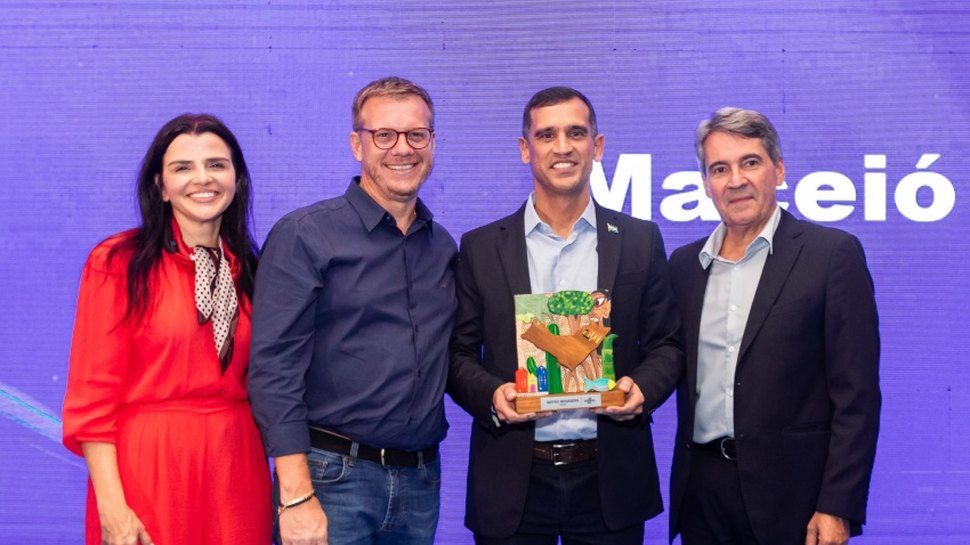 Maceió Conquista Prêmio Sebrae como Prefeitura Empreendedora em Gestão Inovadora Maceió Conquista Prêmio Sebrae como Prefeitura Empreendedora em Gestão Inovadora