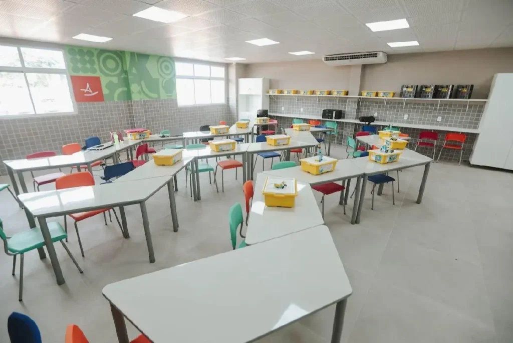 Maceió Inova com Novo Modelo de Ensino em Escola Moderna